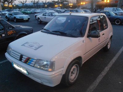 Déja vue en 2014 non inscrit sur le forum, garage Chapolard dans les monts du Lyonnais