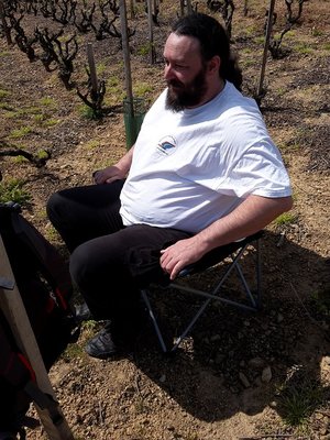 Gousk dans son élément, les vignes.