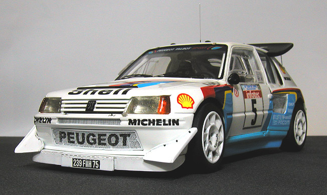 POUR VOUS SA A L'AIR D'UNE VOITURE DE JACKY? mois pas lol ;-))