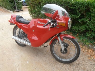 même des vielles motos