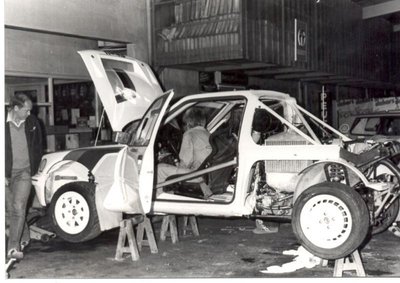 205 T 16 Photos chassis.jpg