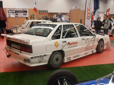 PB291099.JPG