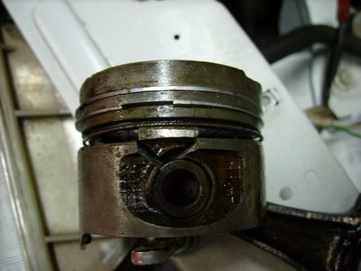 09-02-08 casse moteur (7).JPG