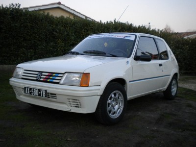 205 Rallye N° 2 re finition 014.jpg