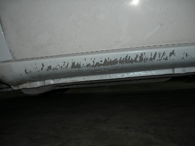ses bas de caisse avant la nouvelle peinture