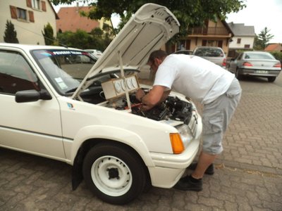 un p'tit coup sur la voiture de TM rallye....